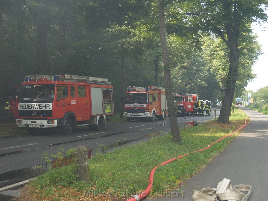 Brand Schuetzenhof Neusser Landstr P5450.JPG